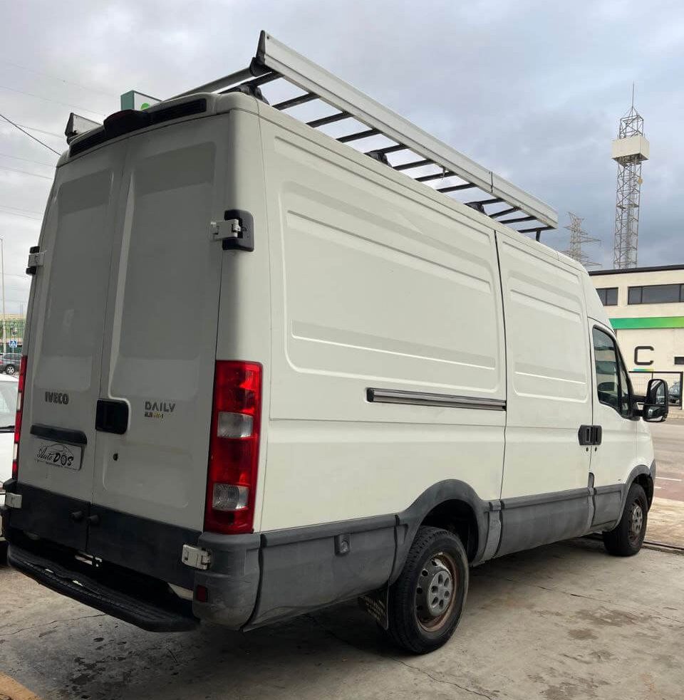 Furgón Iveco Daily 3300 TA 3plz 2.286cc 116cv 2007