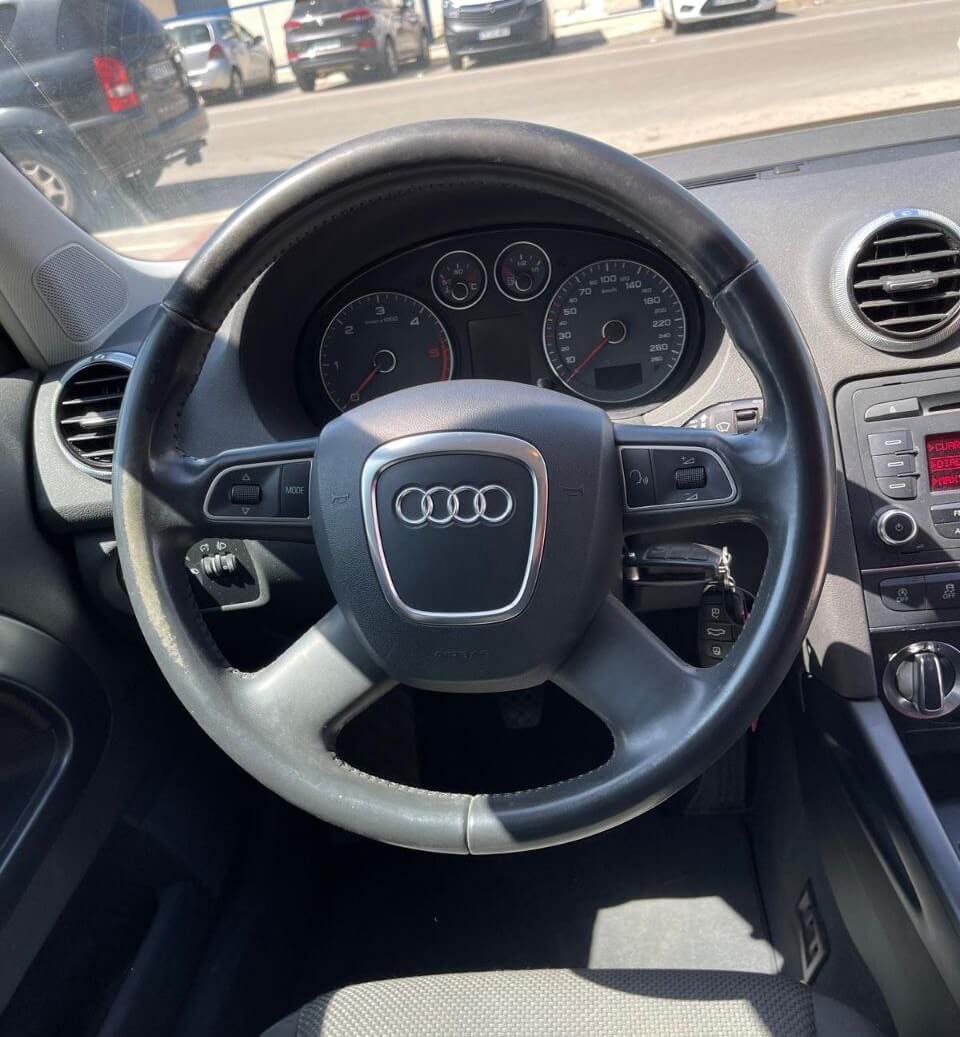 Audi A3 1.6 TDI Ambiente 3p 105cv 2011