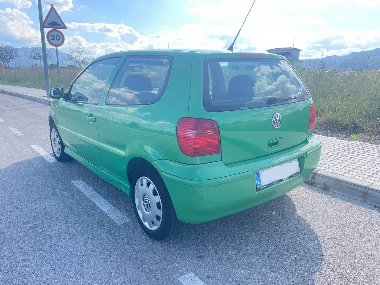 Volkswagen polo 1.0i gasolina 50cv 2001
