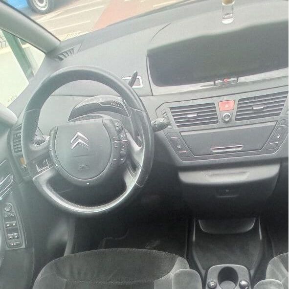 Citroen Grand C4 Picasso 1.6 gasolina 150cv 2009